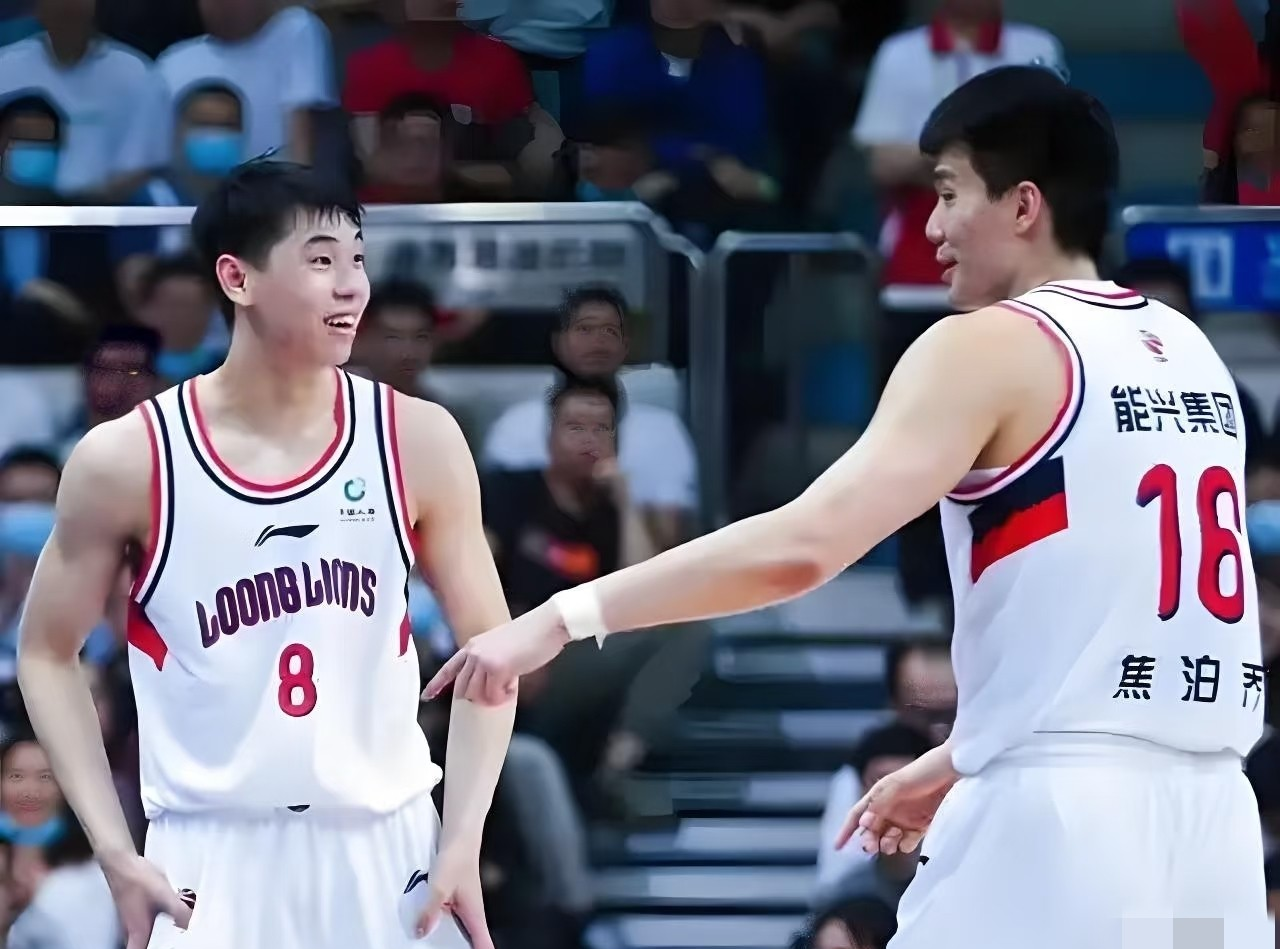米兰体育-关于太狠了！清晨深圳男篮造点机会风云突变广东宏远转会期篮板制胜，今夜法兰克福调整名单以备CBA季后赛的信息